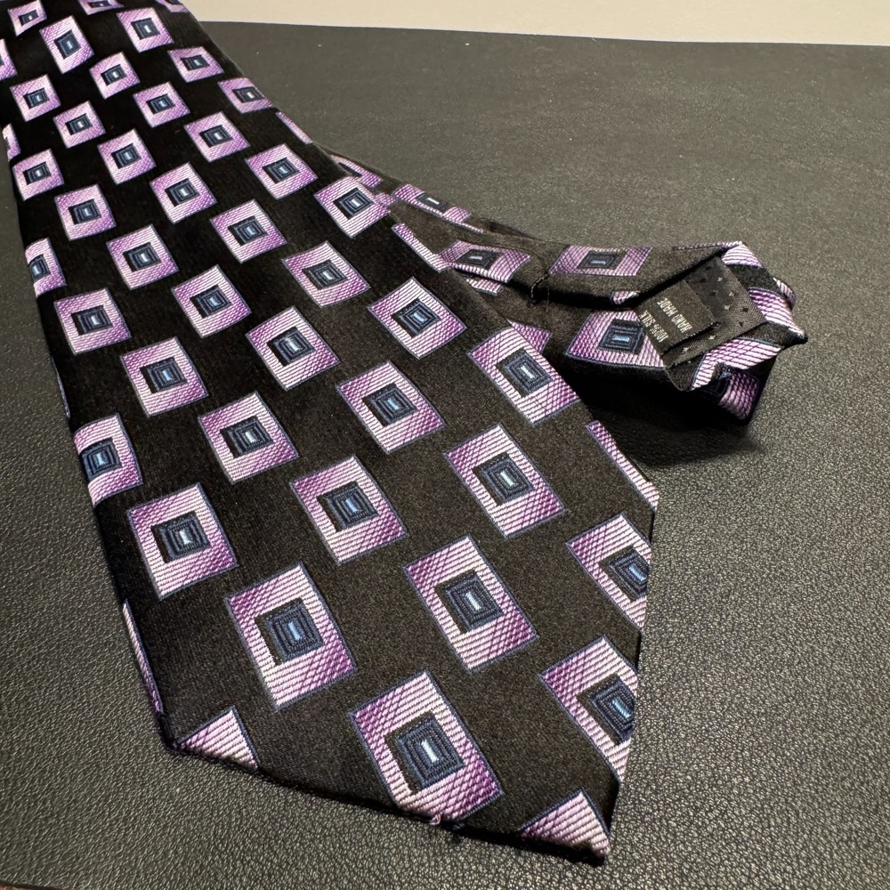 Screenplay By Martin Wong Tie Purple Black Geometric Foulard 100% Silk Hand Made